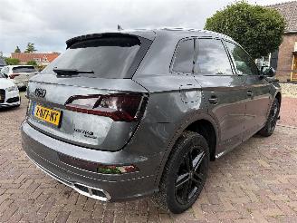 Schadeauto Audi Q5 55 TFSI e quattro Competition 2020/7
