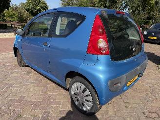 Peugeot 107 1.0-12V XR picture 6