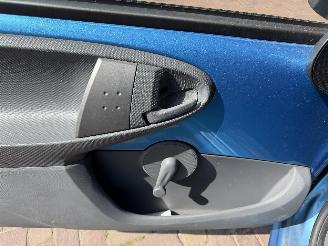 Peugeot 107 1.0-12V XR picture 7