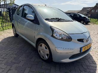 skadebil auto Toyota Aygo 1.0-12V Comfort 2006/11
