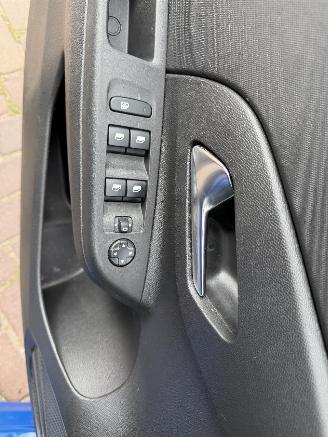 Opel Corsa 1.2 Edition picture 14