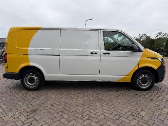 Volkswagen Transporter 2.0 TDI L2H1 picture 5