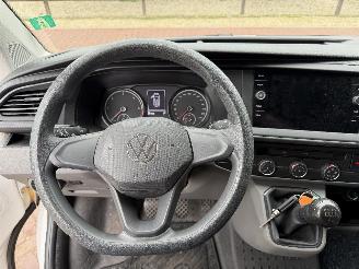 Volkswagen Transporter 2.0 TDI L2H1 picture 20
