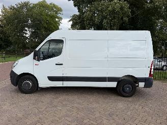 Renault Master T35 2.3 dCi L2H3 picture 2