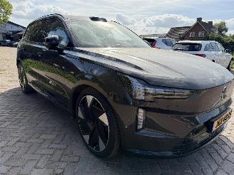 Damaged car Volvo EX90 Twin Motor Performance Ultra 7P 111 Kwh 2025/11