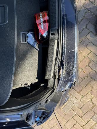 Volkswagen Passat Variant 2.0 TDI Connected Series Plus picture 28