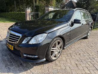 Vaurioauto  passenger cars Mercedes E-klasse Estate 200 CDI Business Class Avantgarde 2012/1