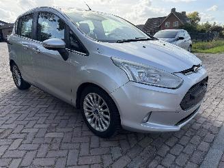 Ford B-Max 1.0 EcoBoost Titanium picture 3