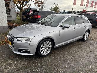 skadebil auto Audi A4 2.0 TDI clima/navi/velgen 2016/2