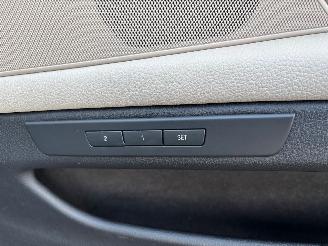 BMW 5-serie 528i x-drive luxury picture 11