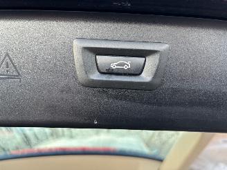 BMW 5-serie 528i x-drive luxury picture 24