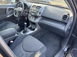 Toyota Rav-4 2.0 vvti 4x4 picture 6
