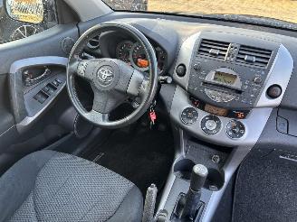 Toyota Rav-4 2.0 vvti 4x4 picture 7