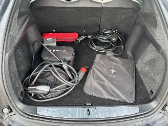 Tesla Model X 75d picture 15