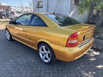 Opel Astra 1.8 16v coupe picture 4