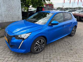 Coche accidentado Peugeot 208 1.2pt automaat 2019/12