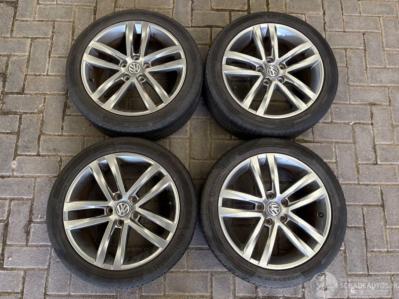 Volkswagen Golf R-Line 4xvelg (originele)