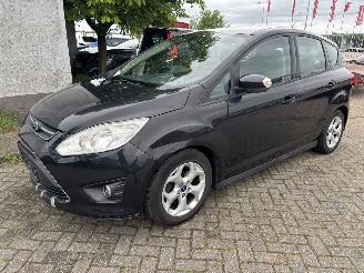 skadebil auto Ford C-Max 1.6 tdci airco/ navi/velgen 2013/5