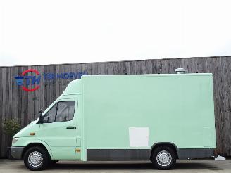 krockskadad bil auto Mercedes Sprinter 308 CDi Verkoopsauto Foodtruck Automaat 60KW Euro 3 2001/7