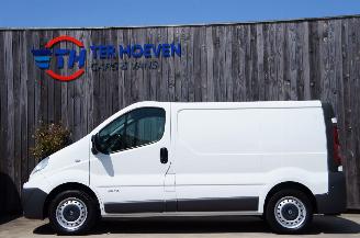 Schadeauto Renault Trafic 2.0 DCi L1H1 Airco Navi Cruise PDC Trekhaak 84KW Euro 5 2014/8