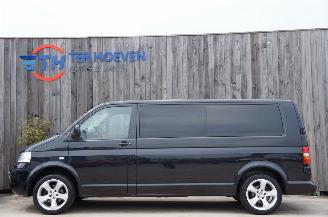 damaged passenger cars Volkswagen Transporter 2.5 TDi Lang Dubbele Cabine Automaat Airco Cruise 128KW 2009/1