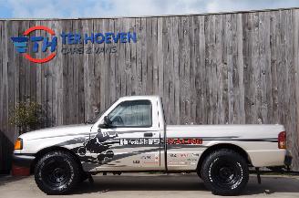 Schadeauto Ford Ranger 2.3 Benzine Radio CD 3-Persoons Trekhaak 68KW 1995/9