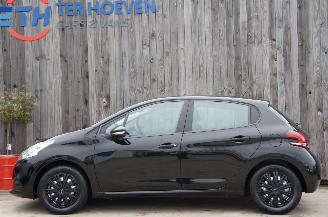 uszkodzony samochody osobowe Peugeot 208 1.0 PureTech Acces Airco Cruise 50KW Euro 6 2015/7