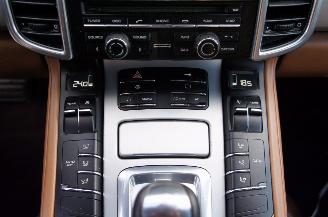 Porsche Cayenne 3.0 Diesel Airco Navi Cruise Luchtvering MotorSchade! 177KW Euro 5 picture 12