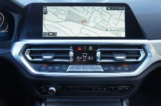 BMW 3-serie 320d Luxury Line Airco Navi Cruise 360° Schuifdak LED 140KW Euro 6 picture 13