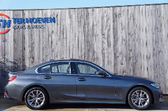 BMW 3-serie 320d Luxury Line Airco Navi Cruise 360° Schuifdak LED 140KW Euro 6 picture 4