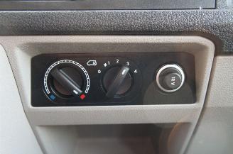 Volkswagen Transporter T6 2.0 TDi Lang 9-Persoons Airco Isofix 62KW Euro 6 picture 16