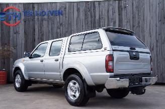 Nissan Navara Pick-Up 2.5 DCi Double Cab 4X4 Trekhaak Airco 98KW picture 2