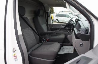 Volkswagen Transporter T6 2.0 TDi L1H1 Airco Navi Cruise Apple Carplay Trekhaak 66KW Euro 6 picture 12