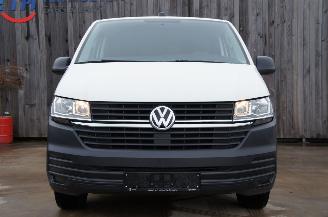 Volkswagen Transporter T6 2.0 TDi L1H1 Airco Navi Cruise Apple Carplay Trekhaak 66KW Euro 6 picture 6