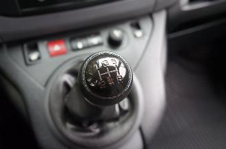 Peugeot Partner 1.6 BlueHDi L1H1 Airco Navi Cruise Trekhaak 55KW Euro 6 picture 18