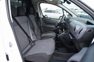 Peugeot Partner 1.6 BlueHDi L1H1 Airco Navi Cruise Trekhaak 55KW Euro 6 picture 11