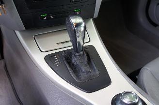 BMW 3-serie 325i Cabrio Automaat Airco Navi Stoelverw. Trekhaak 160KW Euro 4 picture 16