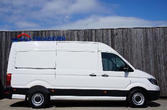 Volkswagen Crafter 2.0 TDi L3H3 Airco Navi Cruise Apple Carplay 130KW Euro 6 picture 4