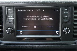 Volkswagen Crafter 2.0 TDi L3H3 Airco Navi Cruise Apple Carplay 130KW Euro 6 picture 14