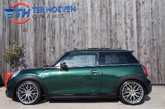 krockskadad bil auto Mini Cooper S SD F56 Automaat Airco Navi Cruise Pano Stoelverwarming 125KW Euro 6 2015/3