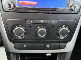 Skoda Yeti 1.2 TSI Active 5-Sitzer AHK Klima 77 kW picture 24
