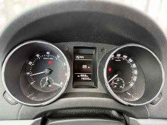 Skoda Yeti 1.2 TSI Active 5-Sitzer AHK Klima 77 kW picture 16