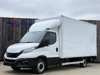 Damaged car Iveco Daily 35S14 2.3 Koffer LBW Klima Kamera 2020/9