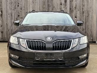 Skoda Octavia Combi 1.6 TDI Ambition Navi CarPlay Sitzheizung picture 2