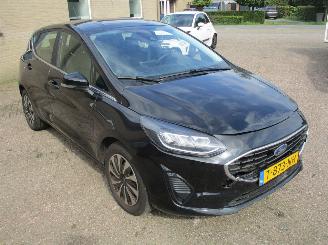 Schadeauto Ford Fiesta 1.0 EcobB Hy Tit NAP REST BPM 2000 euro !!!! 2023/7