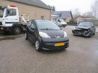 škoda osobní automobily Peugeot 107 1.0-12V XS AIRCO 2006/10