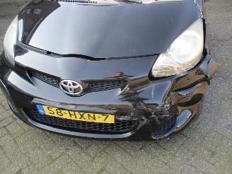 Toyota Aygo 1.2-12V Comfort picture 11