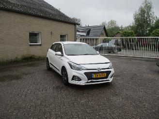 damaged passenger cars Hyundai I-20 1.0 T-GDI Comfort Aut NAP REST BPM 1200 EURO !!!!! 2019/3