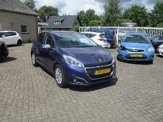 krockskadad bil auto Peugeot 208 1.2 Pure T Urban Soul 1E Eig 2016/1
