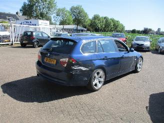 BMW 3-serie Touring 325i Aut Executive picture 7